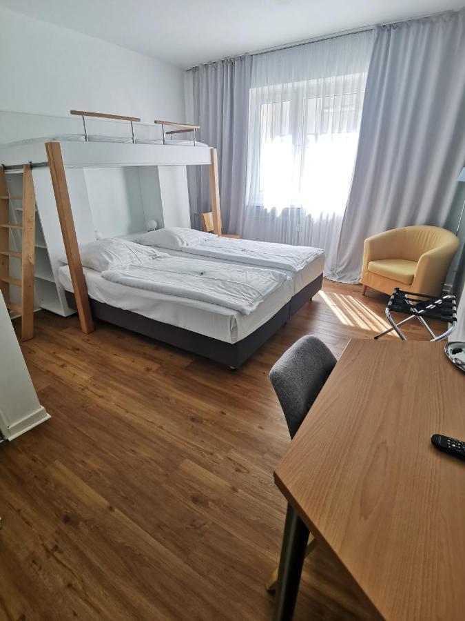 Max Hotel Duesseldorf Self-Check-In Екстериор снимка