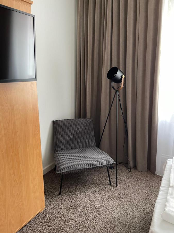 Max Hotel Duesseldorf Self-Check-In Екстериор снимка