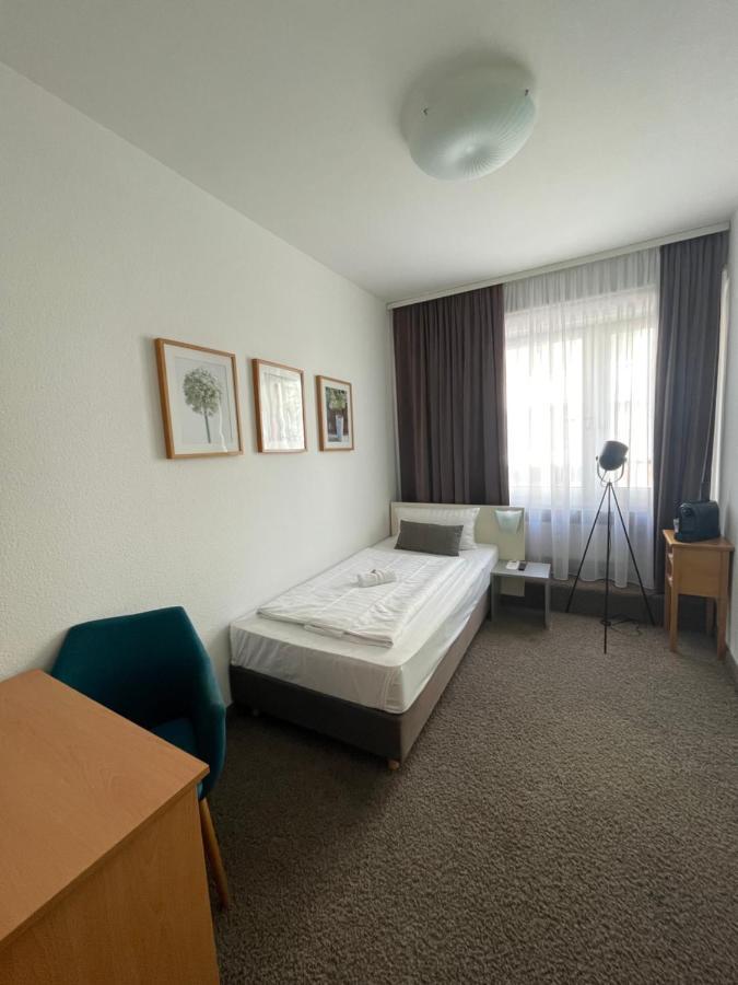 Max Hotel Duesseldorf Self-Check-In Екстериор снимка
