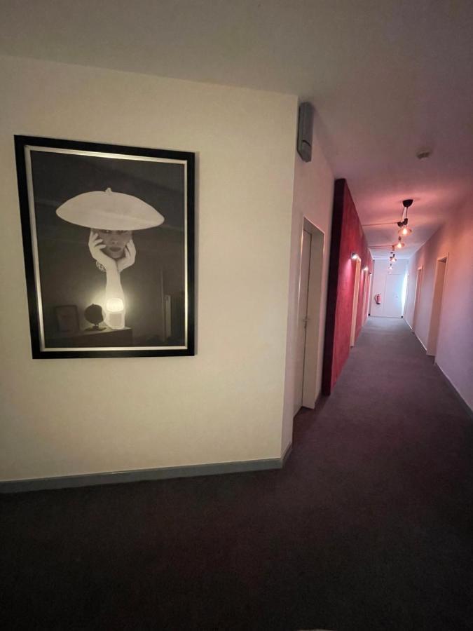 Max Hotel Duesseldorf Self-Check-In Екстериор снимка
