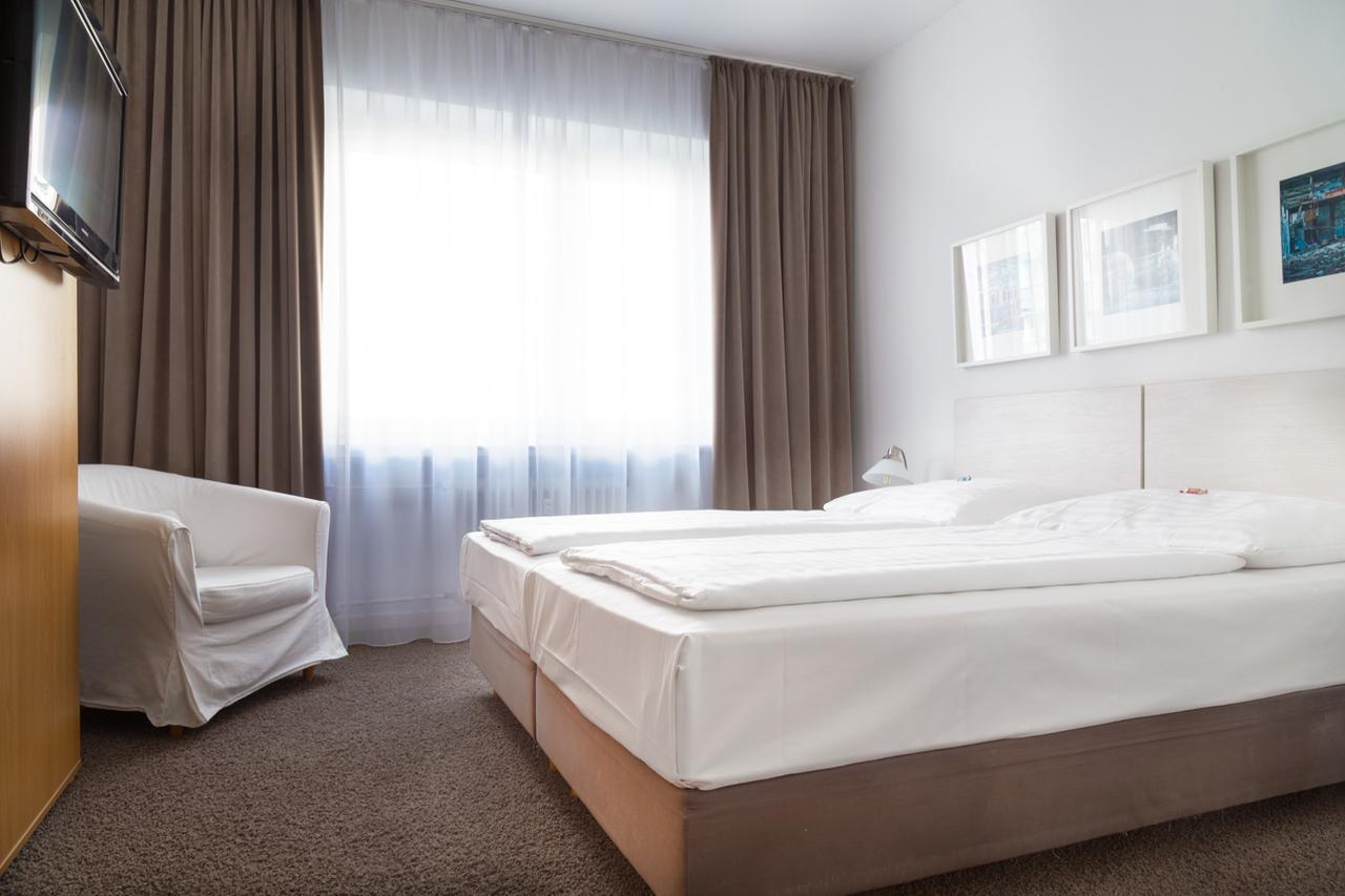 Max Hotel Duesseldorf Self-Check-In Екстериор снимка