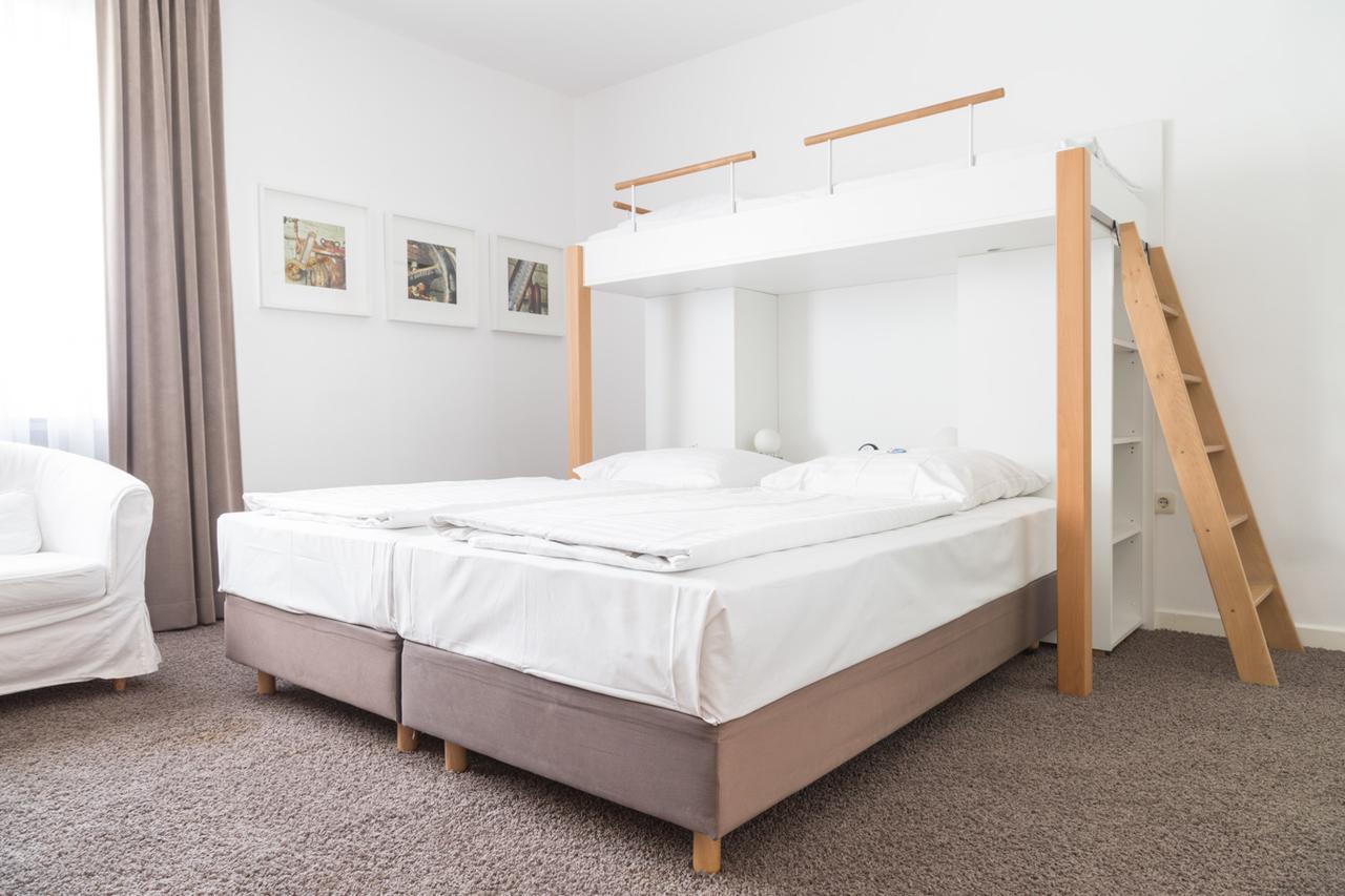Max Hotel Duesseldorf Self-Check-In Екстериор снимка
