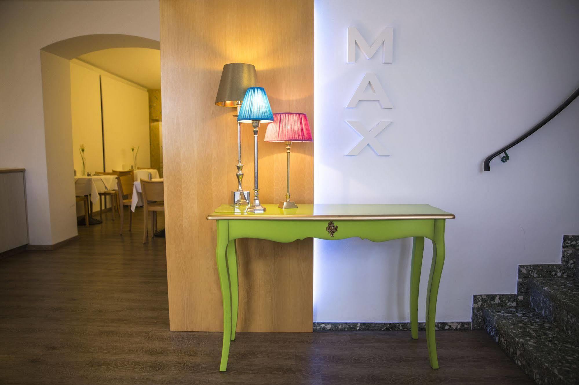 Max Hotel Duesseldorf Self-Check-In Екстериор снимка